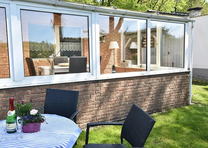 Casa de Férias Mit Garten In *